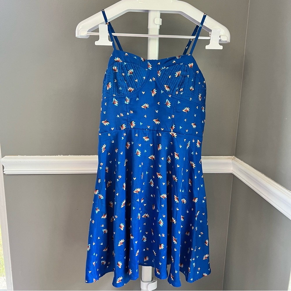 NWOT FLORAL DRESS
